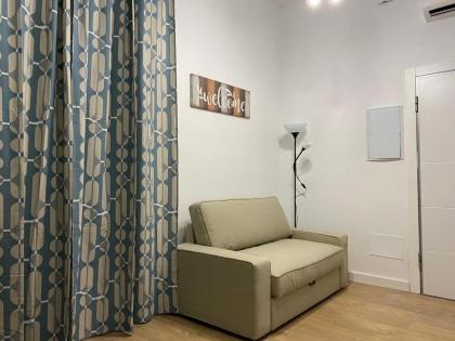 Aluche Aparment C - image 13