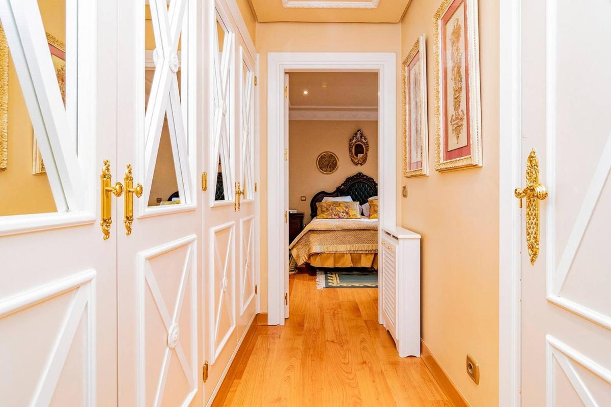 Apartamentos Centro Colon - image 7