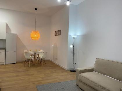 Aluche Aparment A - image 13