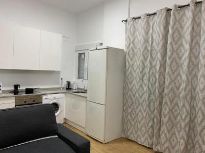 Aluche Aparment B - image 17