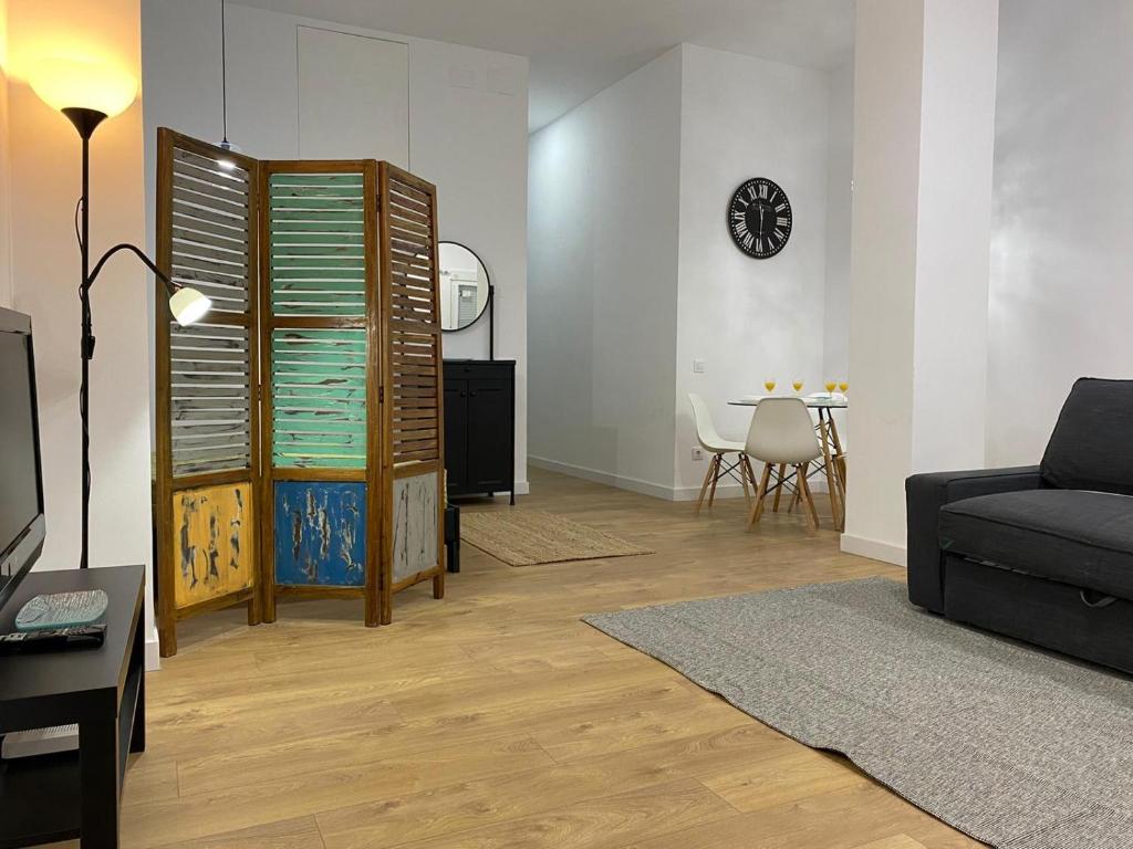 Aluche Aparment B - image 4