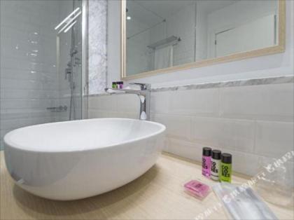 B&B Apartamentos Madrid Centro Fuencarral 46 - image 3