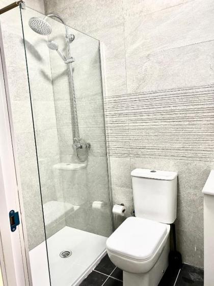 Madrid Binefar Aparment - image 5