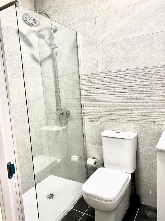 Madrid Binefar Aparment - image 5
