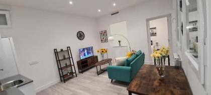 Oshun - Cozy Apartment in Malasaña - image 19