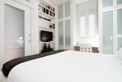 MIT House Genova en Madrid - image 4