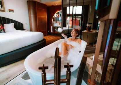 Hard Rock Hotel Madrid - image 25