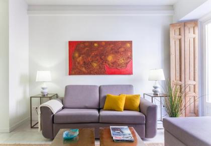 MIT House Patio en Madrid - image 10