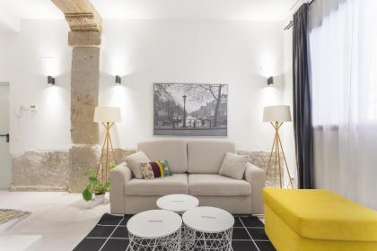 MIT House Patio en Madrid - image 11