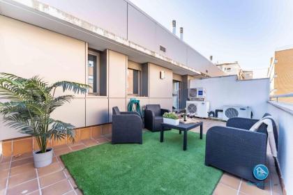 Super Deluxe Villa with FREE Parking Madrid Center - image 23