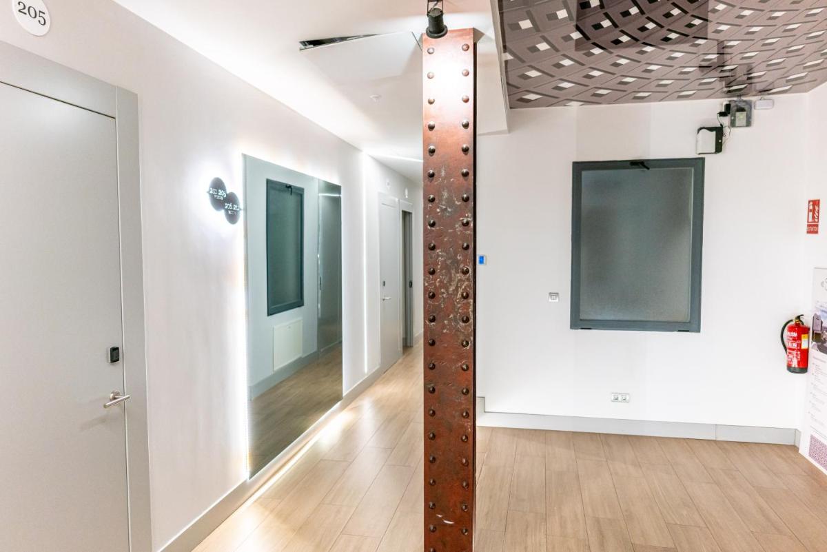 Hostal Juliette-Gran Via - main image