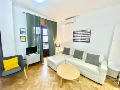 Centro Embajadores / Luxury Apartment