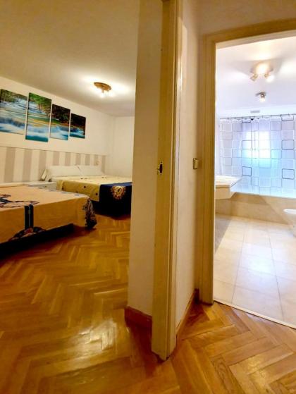 GRAN VIA -Chueca ROOMS PARKING TPH - image 23