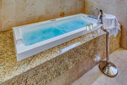 GRAN VIA -Chueca ROOMS TPH - image 8