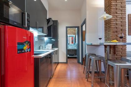 HOMEABOUT IMPERIAL APARTMENT - image 22