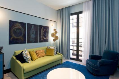 Amor de Dios 17 Boutique Hotel - image 2
