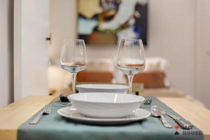 MIT House Bernabeu Comfort en Madrid - image 23