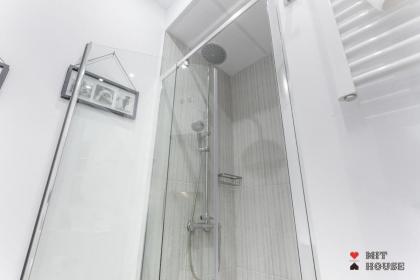 MIT House Bernabeu Comfort en Madrid - image 26