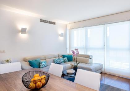 Hermosilla II Apartment by Flatsweethome - image 2