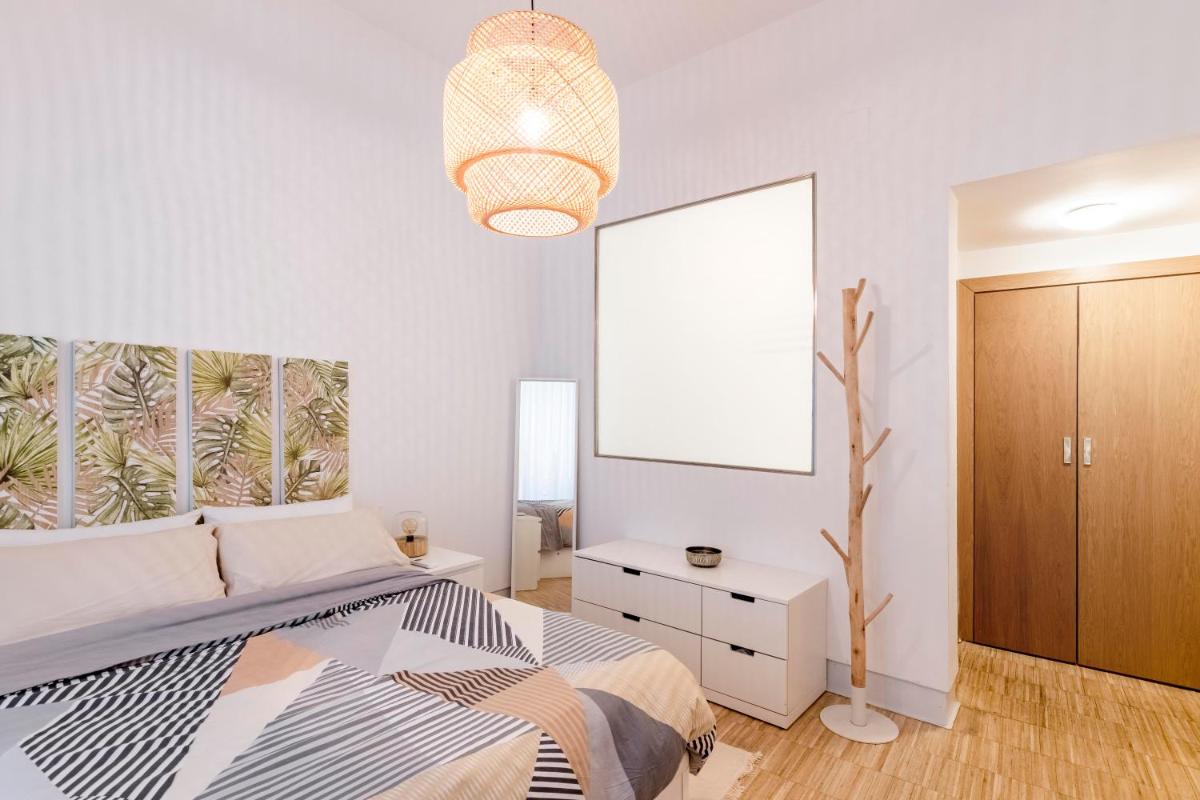 Plaza Mayor Apartment - image 5