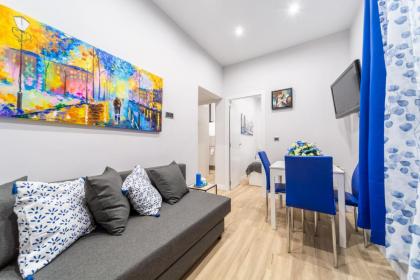 Cozy Blue Apartment - image 2