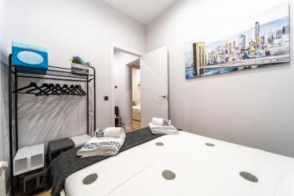 Cozy Blue Apartment - image 7