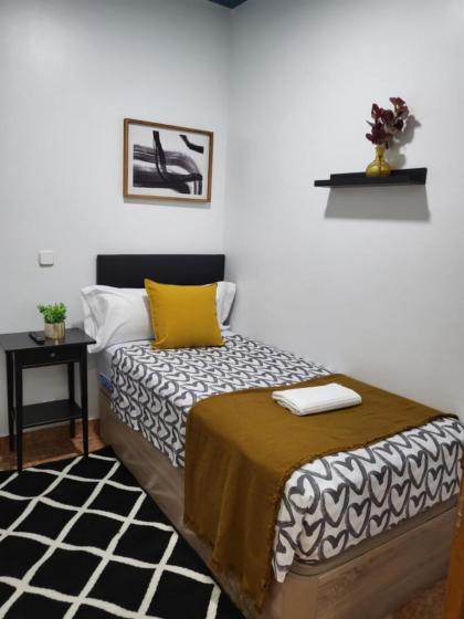 M-A Catrachos Rooms - image 10