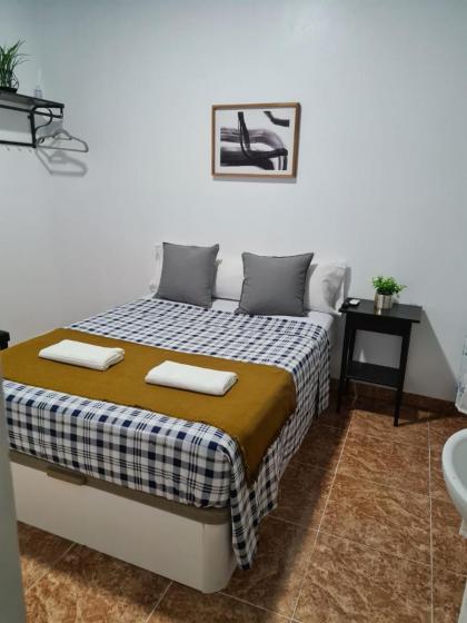 M-A Catrachos Rooms - image 17