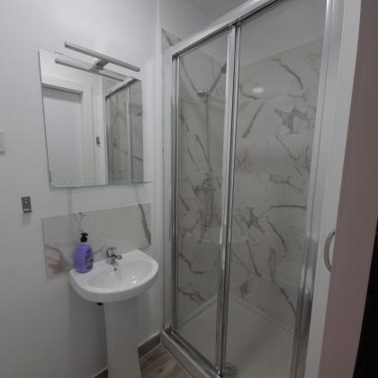 Hostal Vara Madrid - image 25