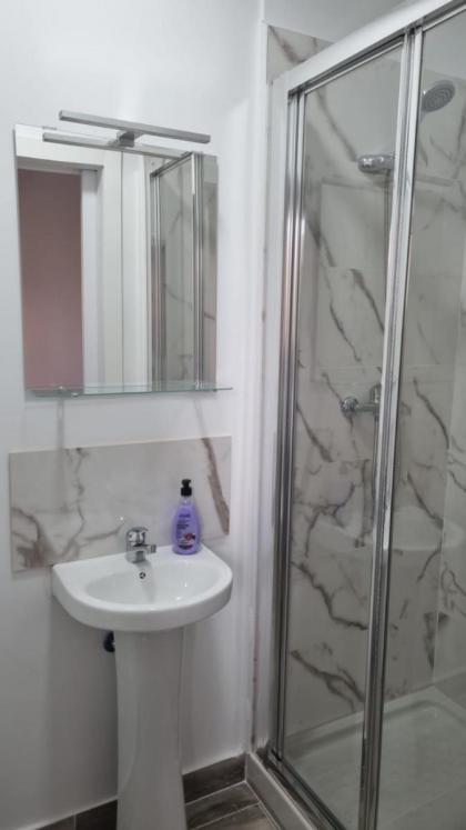 Hostal Vara Madrid - image 9