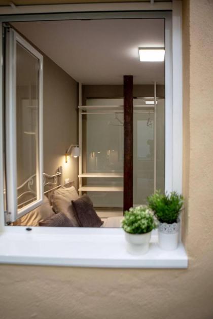 Cozy 2Bed2Bath&Patio w BedBath in Mdrd's Center - image 14