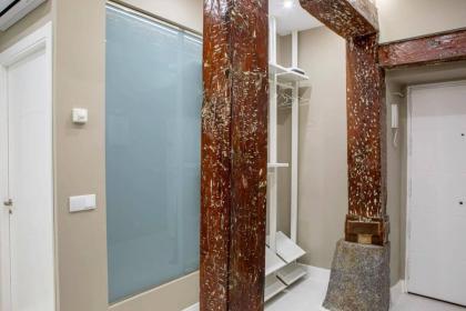 Cozy 2Bed2Bath&Patio w BedBath in Mdrd's Center - image 18