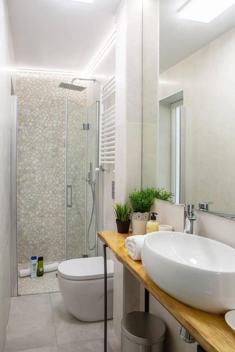 Cozy 2Bed2Bath&Patio w BedBath in Mdrd's Center - image 5
