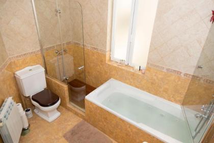 Puerta del Sol Apartments - image 22