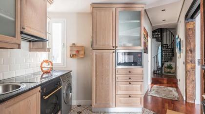 Puerta del Sol Apartments - image 4