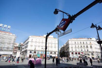 Puerta del Sol Apartments - image 8