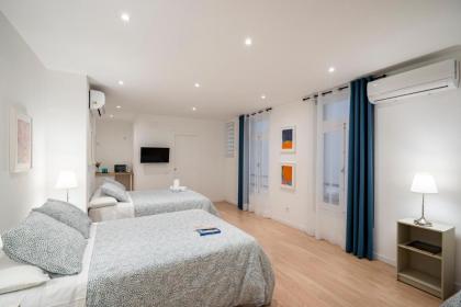 Room Plaza España - image 17