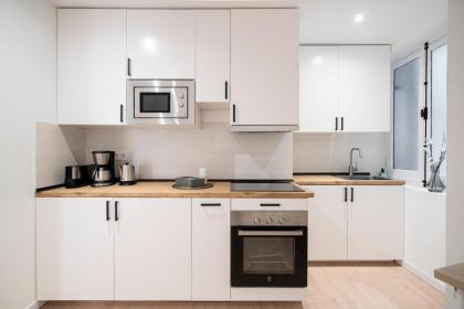 Room Plaza España - image 24