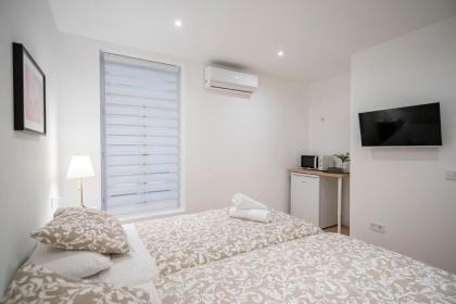 Room Plaza España - image 5