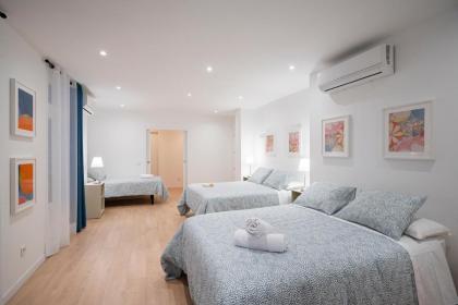 Room Plaza España - image 6