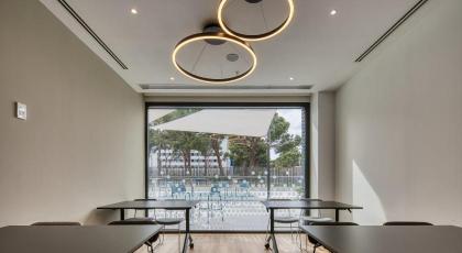 Holiday Inn Express Madrid Airport - image 21