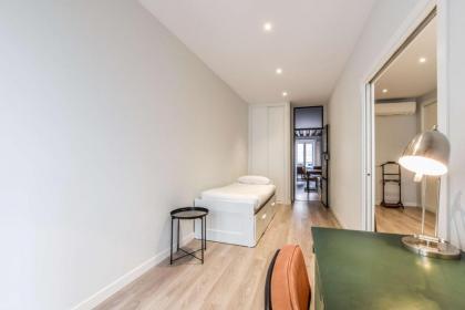 Apartment next to Gran Vía- Madrid Center - image 27