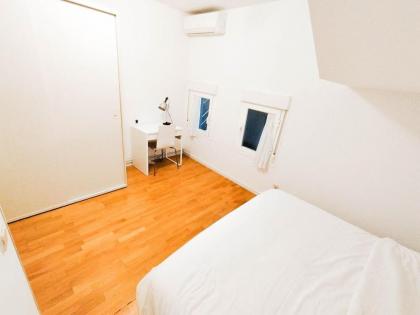 NUEVO apartamento reformado en SOL Centro Madrid - image 11