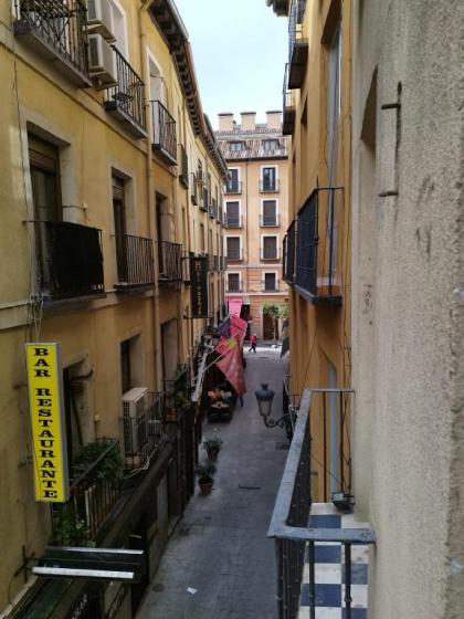 NUEVO apartamento reformado en SOL Centro Madrid - image 8