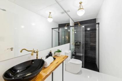Spacious 3 Bedroom Apartment in Centro - image 11