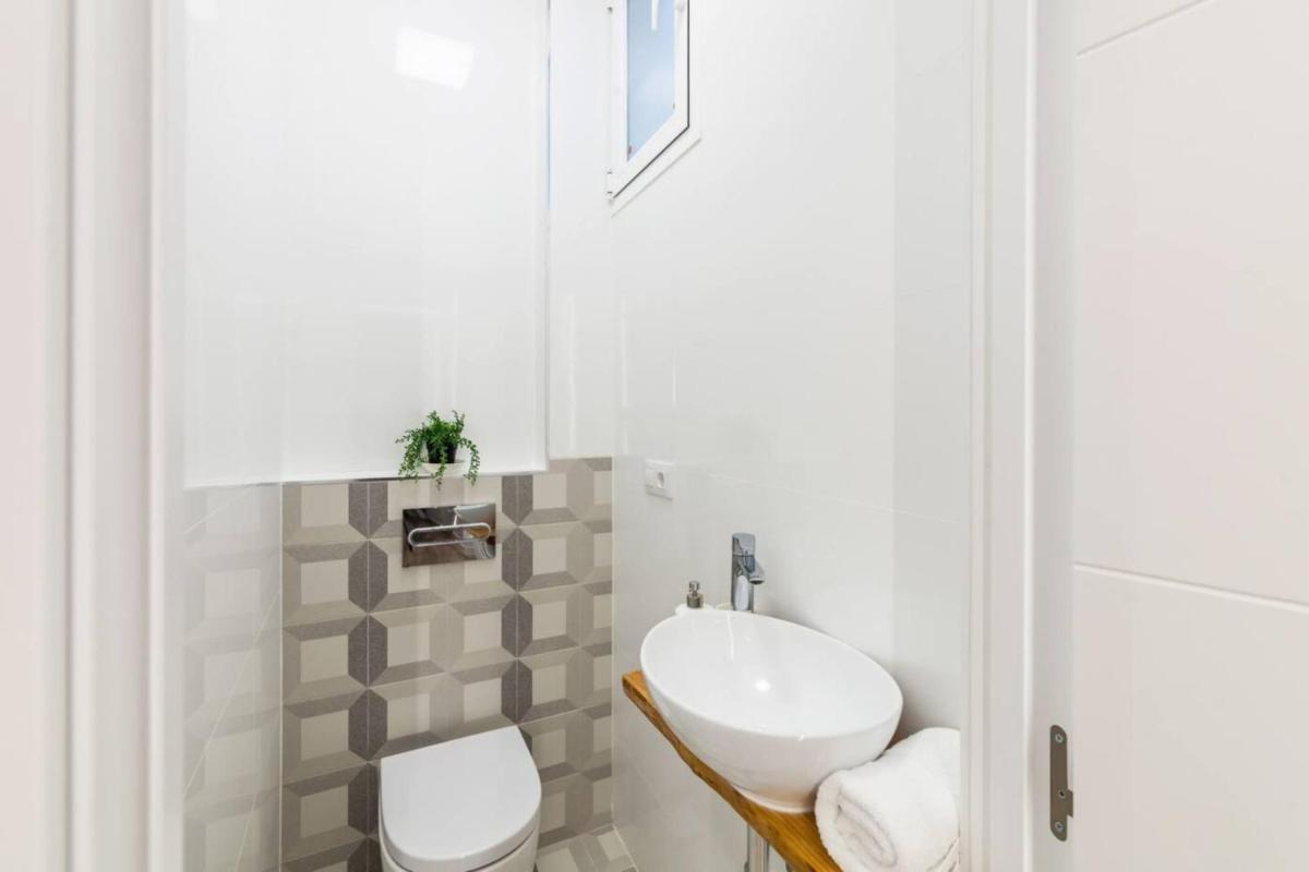 Spacious 3 Bedroom Apartment in Centro - image 2