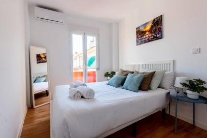 Homely 2 Bedroom Apartment in Barajas - image 11