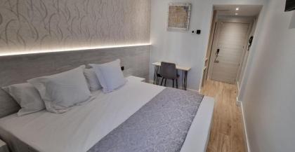 CH La Petite Maison - Boutique - Madrid - image 29