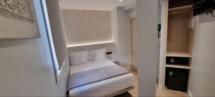 CH La Petite Maison - Boutique - Madrid - image 3
