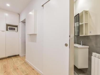 apartamento en plaza de canalejas - image 25
